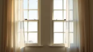 dwa okna obok siebie jakie firany