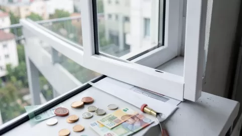 ile kosztuje okno balkonowe plastikowe