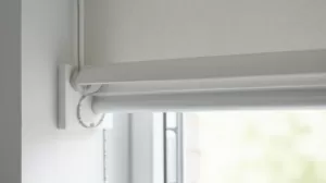 Montaż rolet na okna plastikowe