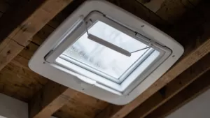 Nawiewnik do okna dachowego